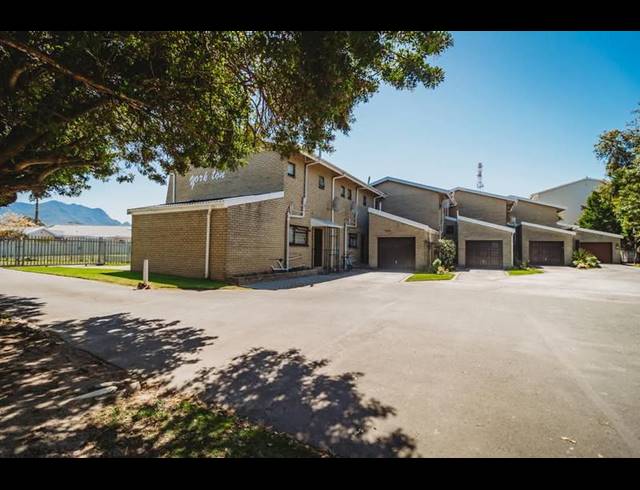 2 BEDROOM DUPLEX FOR SALE IN DORMEHLS DRIFT